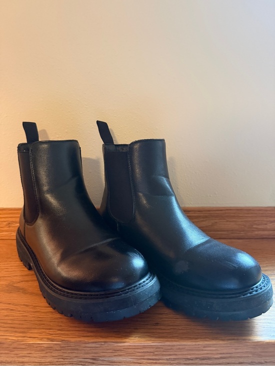 Dunes Shoes - Classic Black Chelsea Lug Ankle Boots